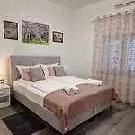 Titonel Savudrija