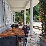 Titonel Πανσιόν 3*