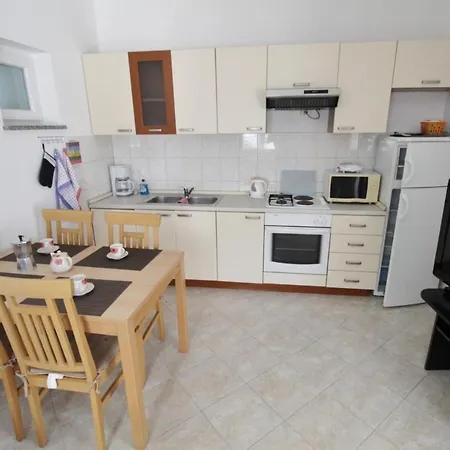 Titonel Guest house 3*