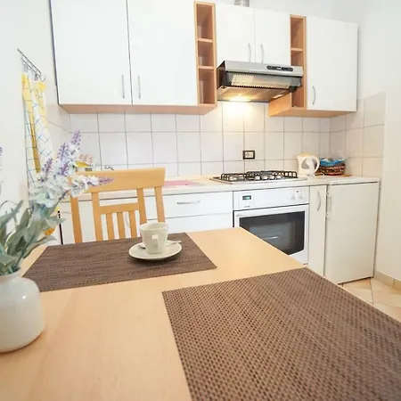 Guest house Titonel 3*