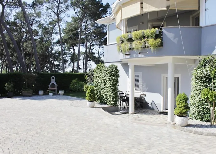 Titonel Gostinjska kuća