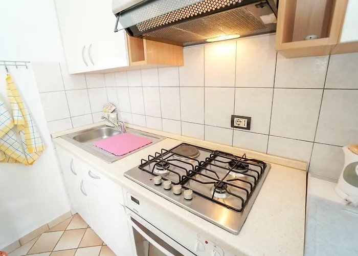 Gostinjska kuća Titonel 3*